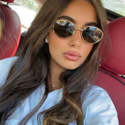 1pc Oval Shaped Small Fashion Women Fashion Glasses INS Street Fashion Vintage Fashion Glasses Metal Frame Black Fashion Glasses