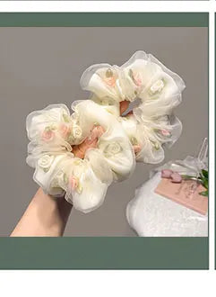 Kiss Jewelry Milk Coffee Butterfly Flower Geometric Hair Claws Headband Women Korean Fashion Makeup Hair Clips Crab Accessories