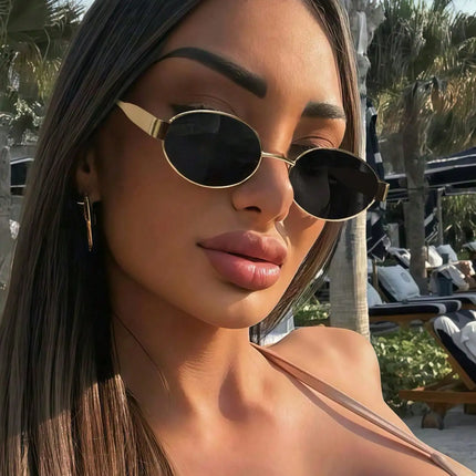 1pc Oval Shaped Small Fashion Women Fashion Glasses INS Street Fashion Vintage Fashion Glasses Metal Frame Black Fashion Glasses